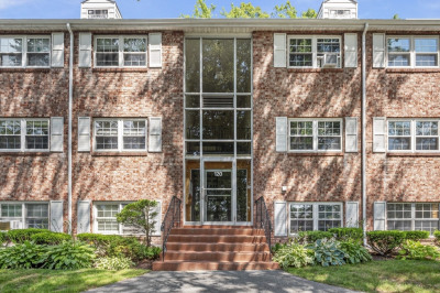 120 Edgelawn Ave #9 1