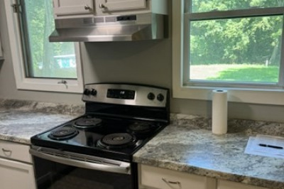 23 Sunnyside Ave #3T 1