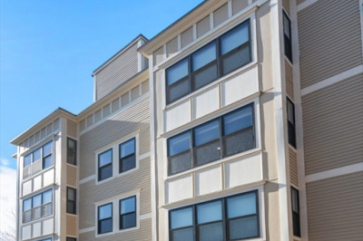 215 Athens St #4 1