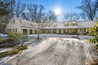12 Winding River Circle