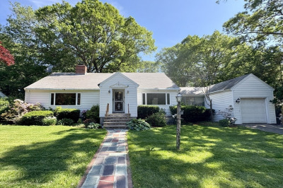 379 Newton St 1