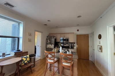 454 Hanover Street #8 1