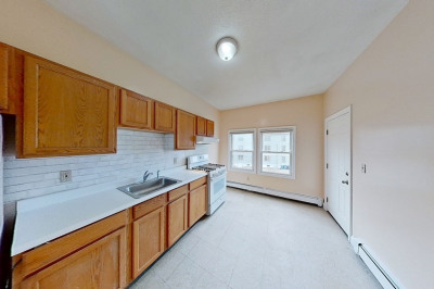 33 Elmore Street #3 1