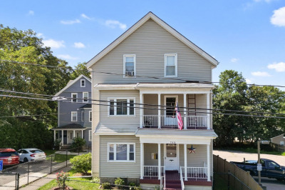 709 Maple St 1