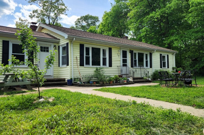 77 Chestnut Hill Rd 1