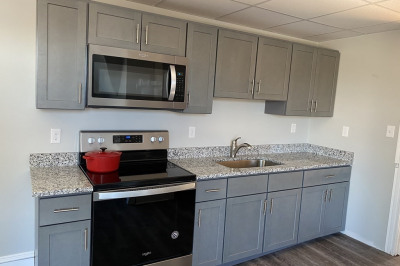 556 Center St #2 1