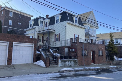 53 Main St