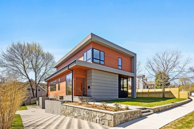 90 Auburndale Ave. 1