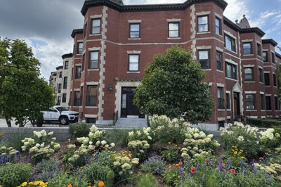 899 Beacon St #3 1