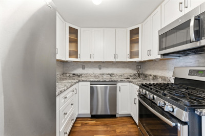 22 Chestnut Place #608 1