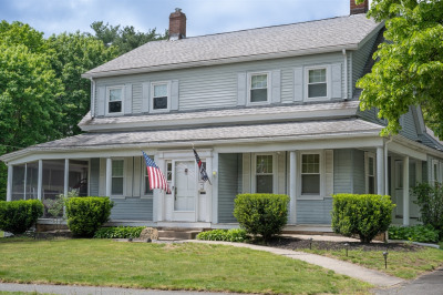 203 Pond St 1
