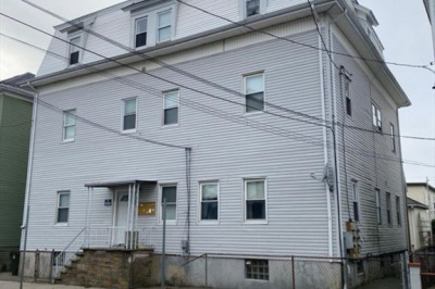 153 Jencks St #1 1
