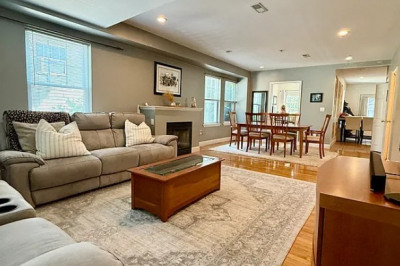 41-43 Port Norfolk St #1L 1