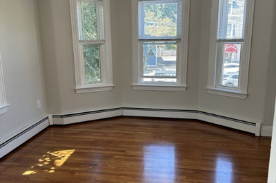 5 Hawthorne Blvd #2 1