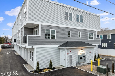 889-895 Grinnell St. #4