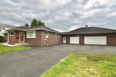 541 Grattan St 1