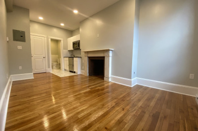399 Marlborough #10 1
