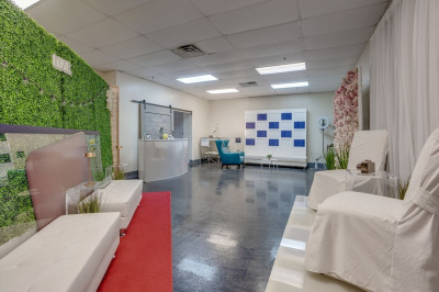 885 Main St #5A