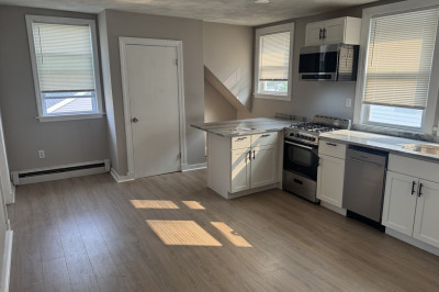 62 Greenwich St #3R 1