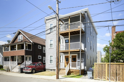 37 Magoun St #3 1