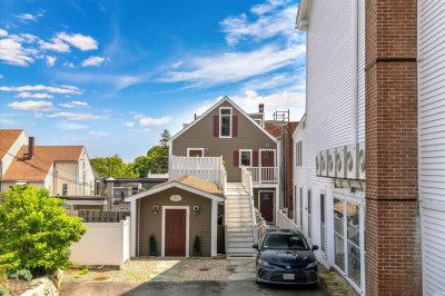 16 Main St #303 1