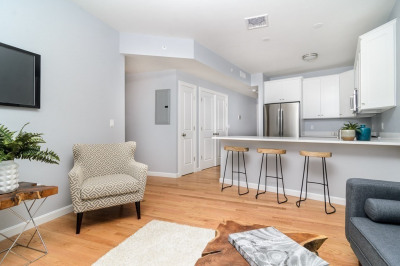172 Kimball Ave #4A 1