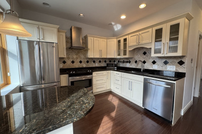 212 Chelsea Street #2 1