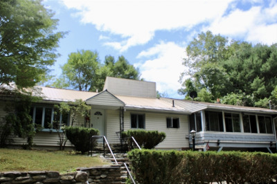 87 Bellevue Dr East 1
