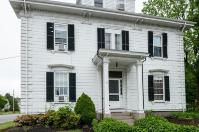 35 Locust St #3 1