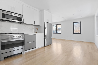 1618 Beacon St. #3 1