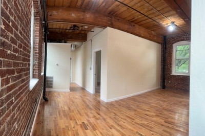 85 Harding St #1A 1