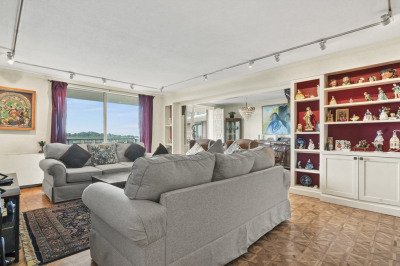 280 Boylston Street #904 1