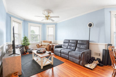 180 Boston St #3