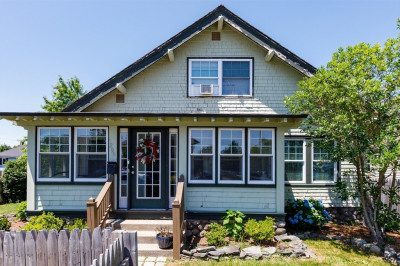 296 Burncoat St 1