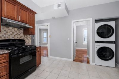 290 Summit Ave #3 1