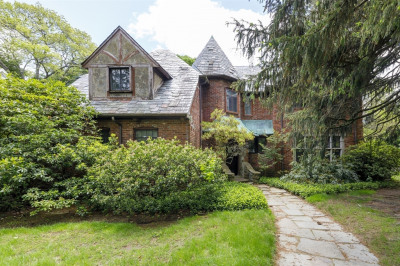 126 Homer St 1