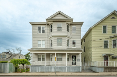 587 S Beach St 1