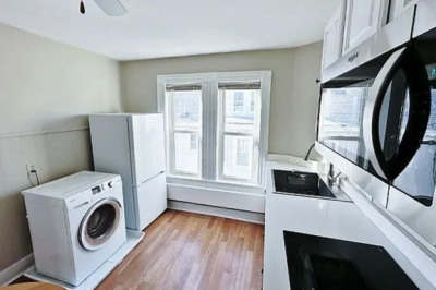 155 Spruce St. #3 1