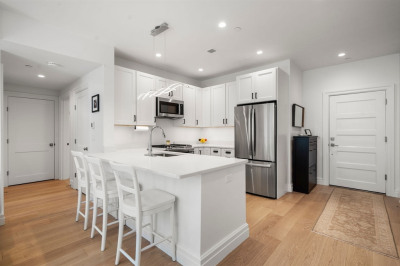 519 E 2nd St #207 1