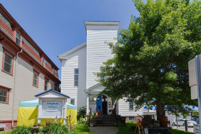 19 E Main St 1