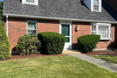 77 Claire Dr #77