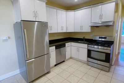 63 Middle St #3 1