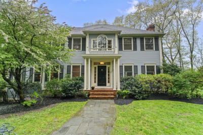 145 Great Plain Avenue 1
