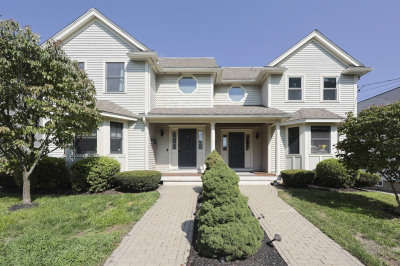 105 Watertown St #105 1