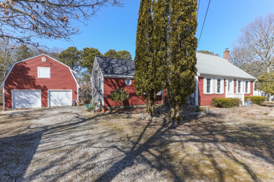 125 Wamsutta Rd 1