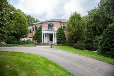126 Albion Rd 1