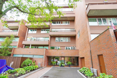 241 Perkins St #C202 1