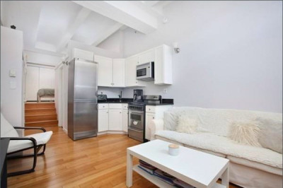 12 Stoneholm St #415 1