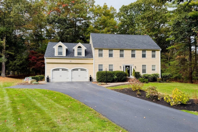 4 Curtis Ln