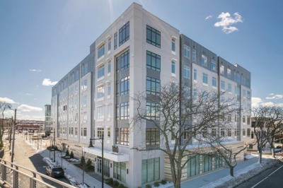180 Telford St #221